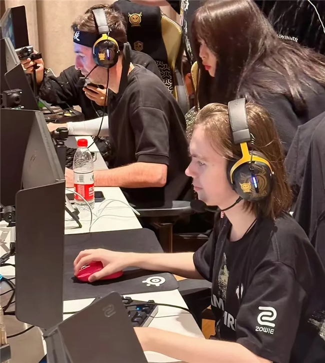 Light：训练怎样比赛就会怎样 今天打得算是人生中最难受的比赛了